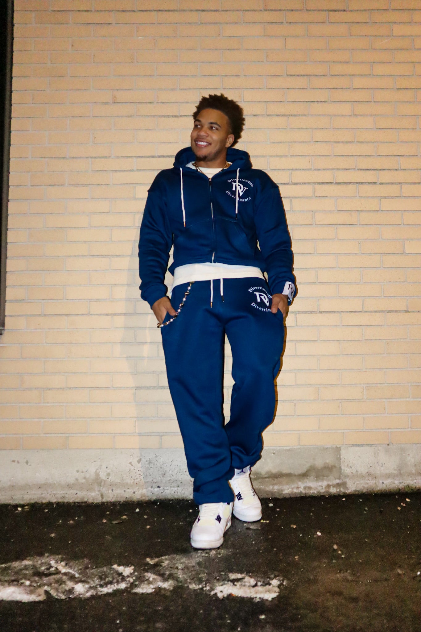 Navy blue Divertimento sweatsuit