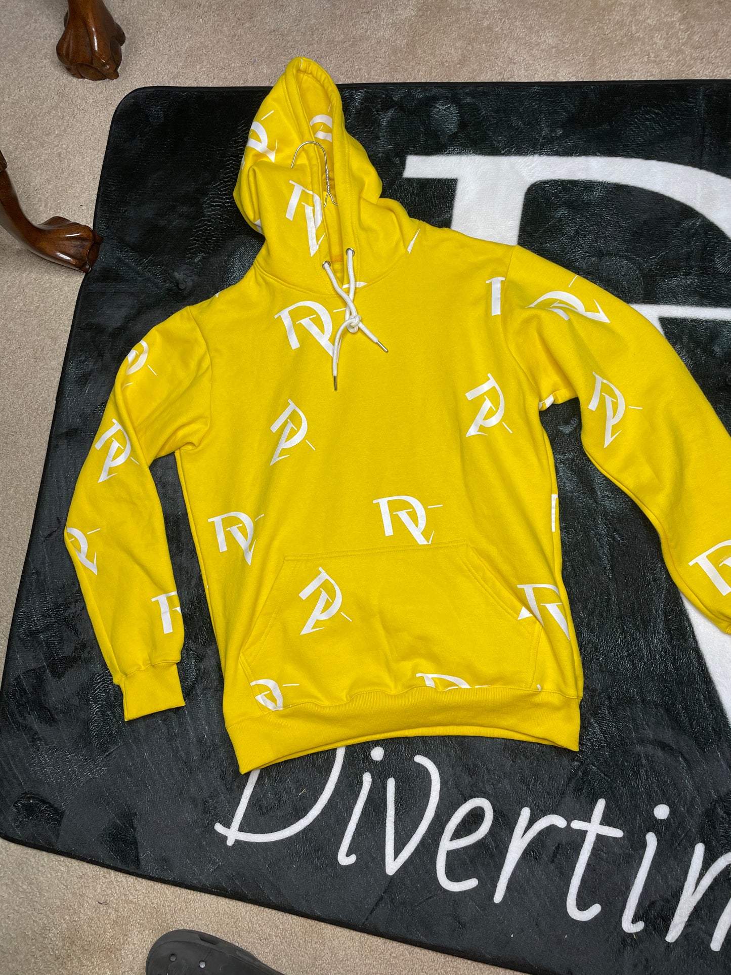 Yellow divertimento logo hoodie